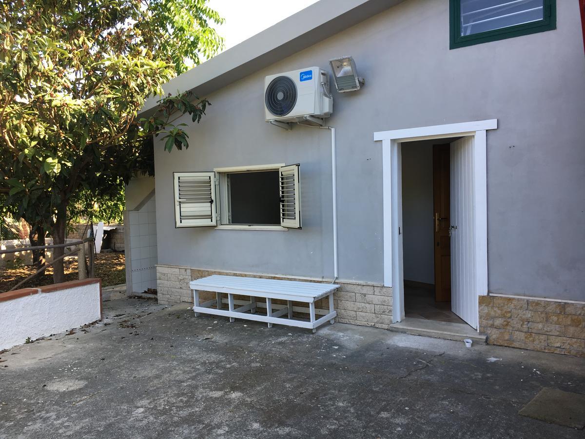 Villa Del Falso Pepe Avola Zewnętrze zdjęcie